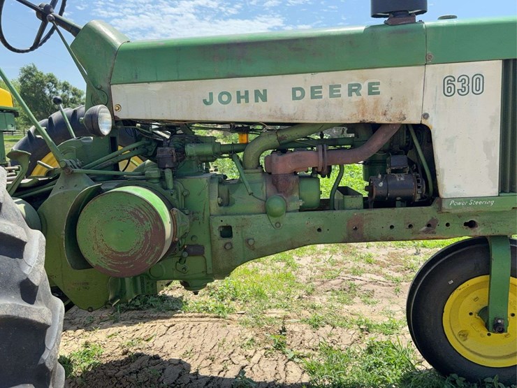 john-deere-630-image-24
