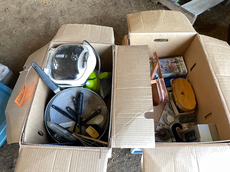 #4724-•-household-items-image-1