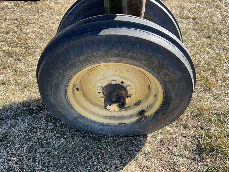 john-deere-720-image-18