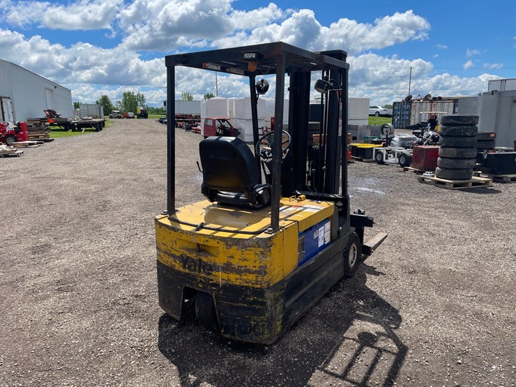 #2407-•-yale-electric-forklift-image-5