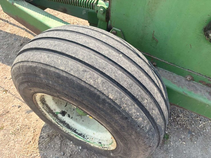 john-deere-3800-image-14