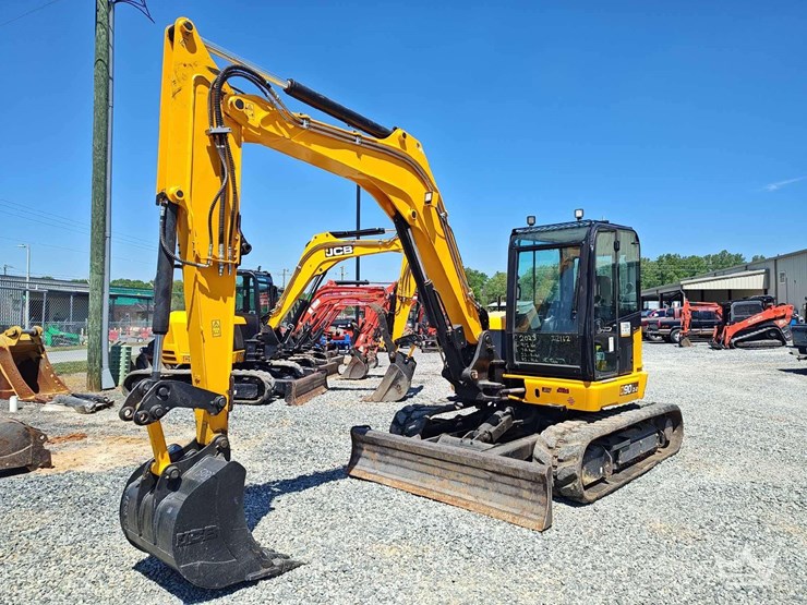 2023-jcb-90z-2-t4-midi-excavator-image-1