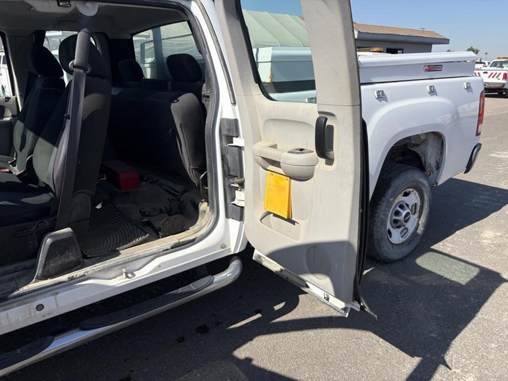 2012-gmc-sierra-2500hd-image-12