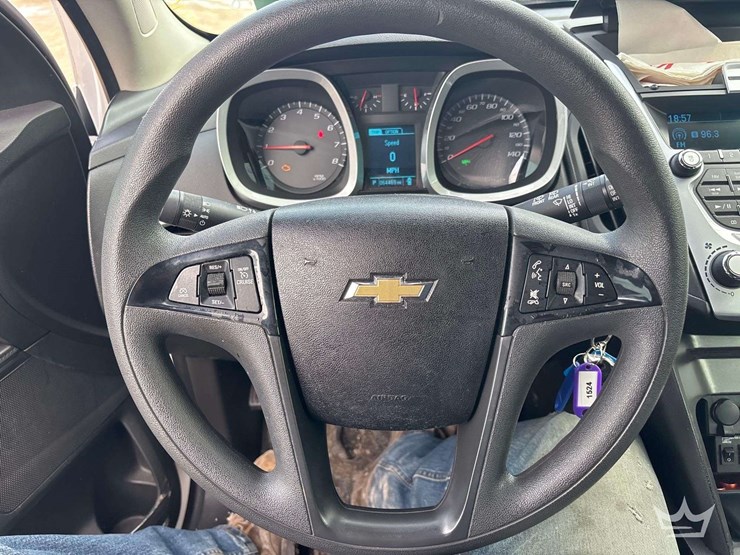 2015-chevrolet-equinox-image-13