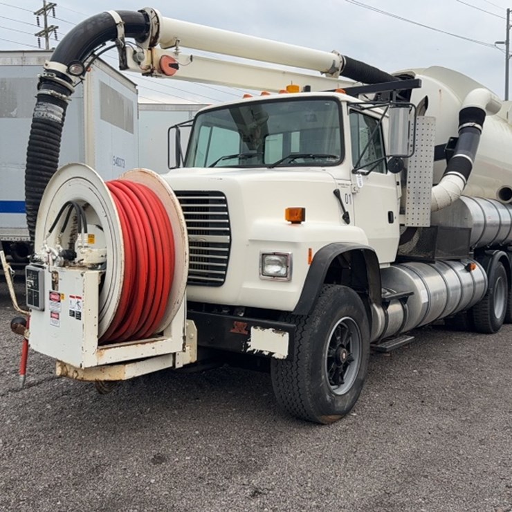 1997 VACTOR 2115