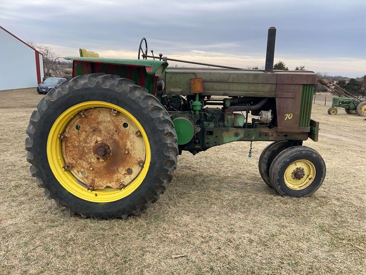john-deere-70-image-6