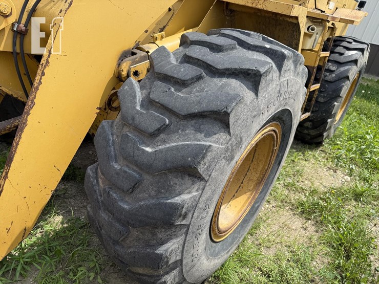2019-deere-524l-image-5