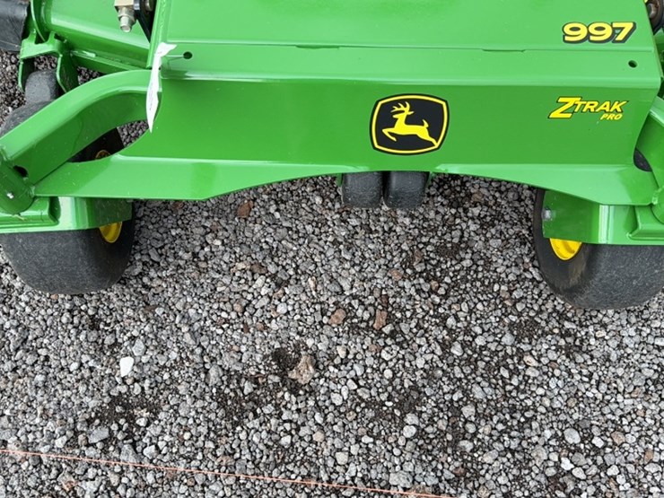 2011-john-deere-997-image-4