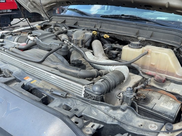 2014-ford-f350-image-24