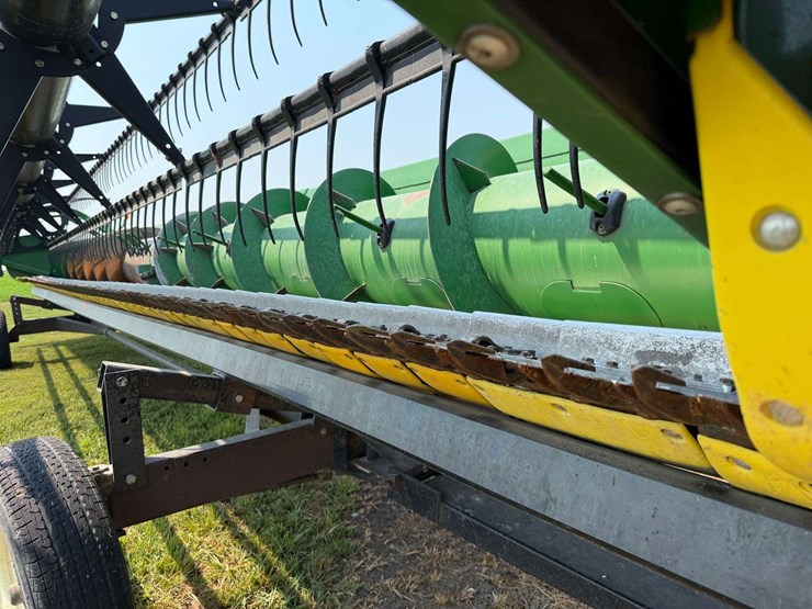 john-deere-630f-image-14