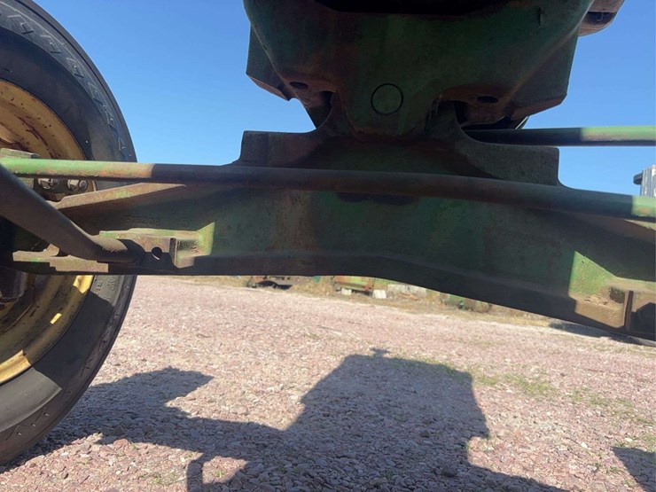 john-deere-70-image-37