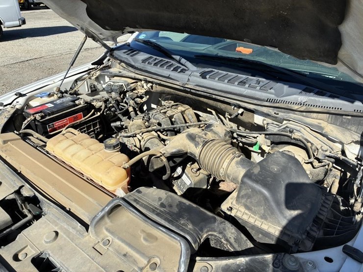2016-ford-f150-image-9