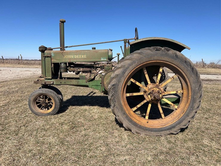 john-deere-model-b-image-2