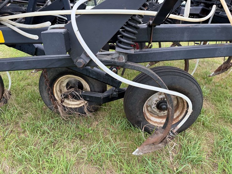flexi-coil-model-340-41’-chisel-plow,-set-up-for-anhydrous-currently,-3-bar-coil-tine-harrow,-hydrau-image-15