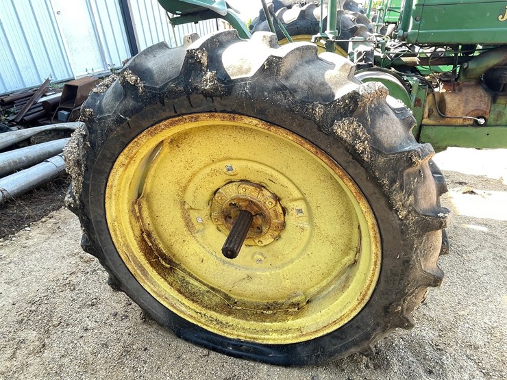 john-deere-h-image-30