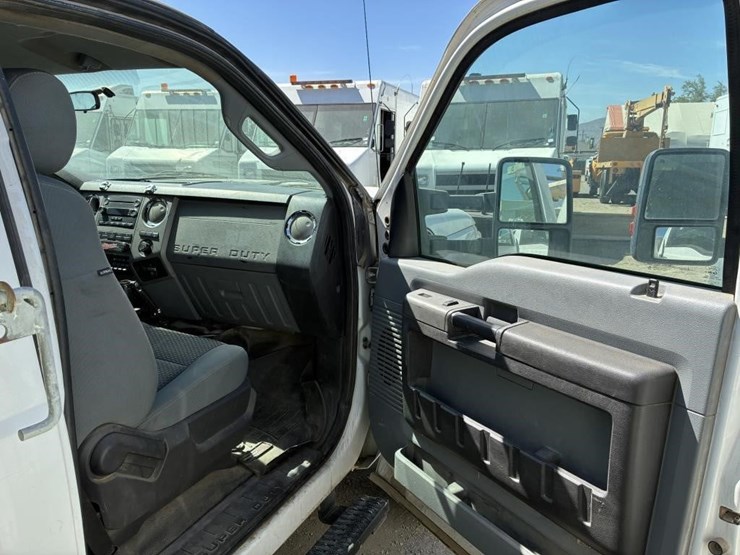 2012-ford-f450-image-18