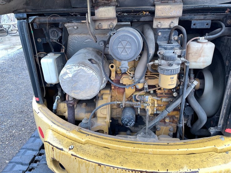 2004-caterpillar-304-image-18