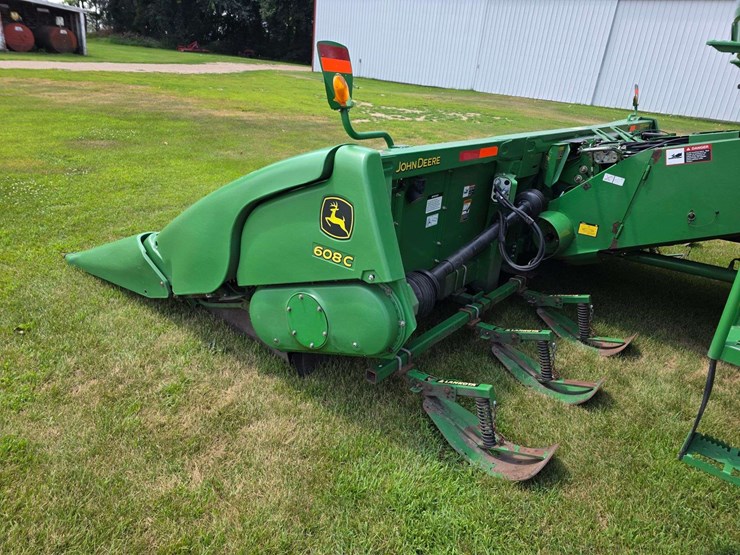 2013-john-deere-608c-image-3
