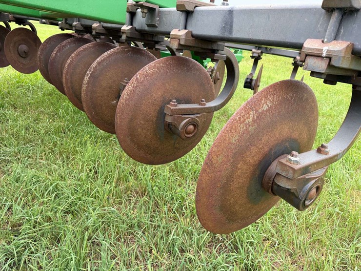 john-deere-2700-image-37