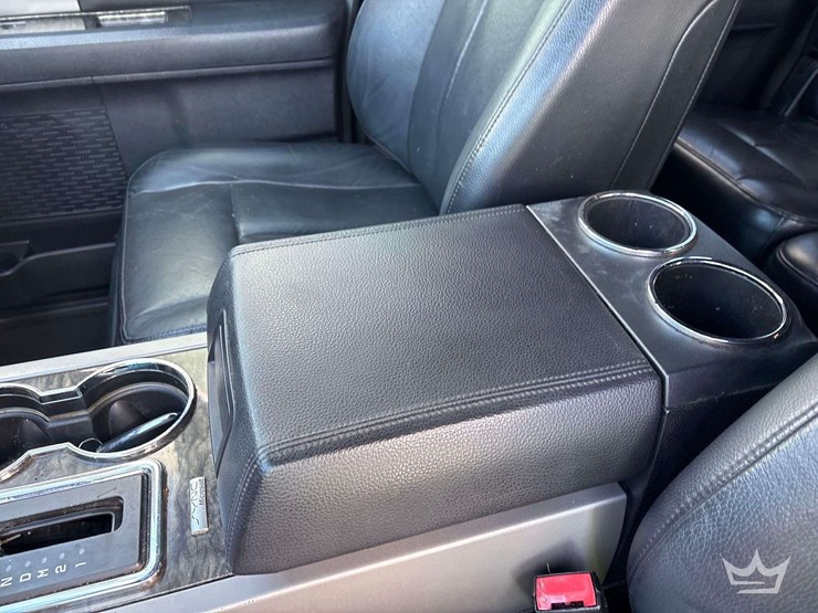2015-ford-expedition-image-18