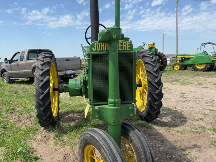 john-deere-model-b-image-8