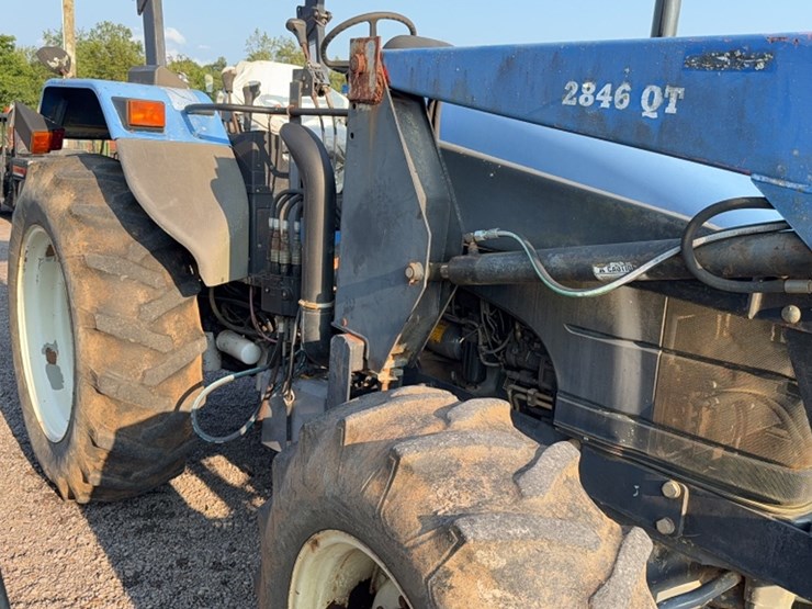 new-holland-ts100-image-5