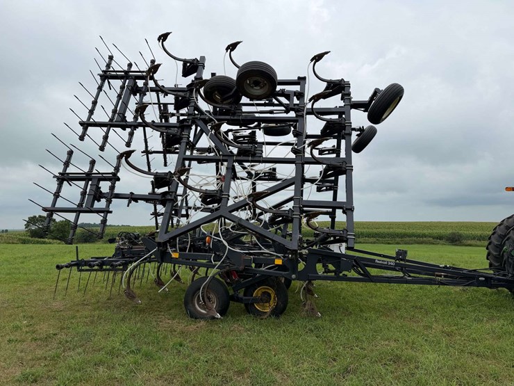 flexi-coil-model-340-41’-chisel-plow,-set-up-for-anhydrous-currently,-3-bar-coil-tine-harrow,-hydrau-image-2