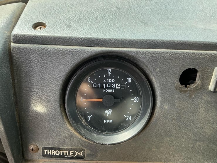 1994-mack-rd688s-image-25
