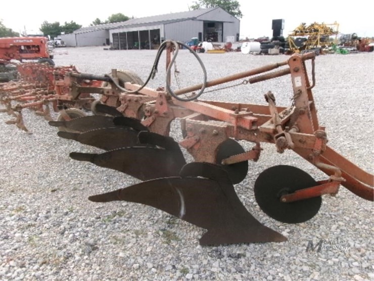 allis-chalmers-4b-3463-image-2