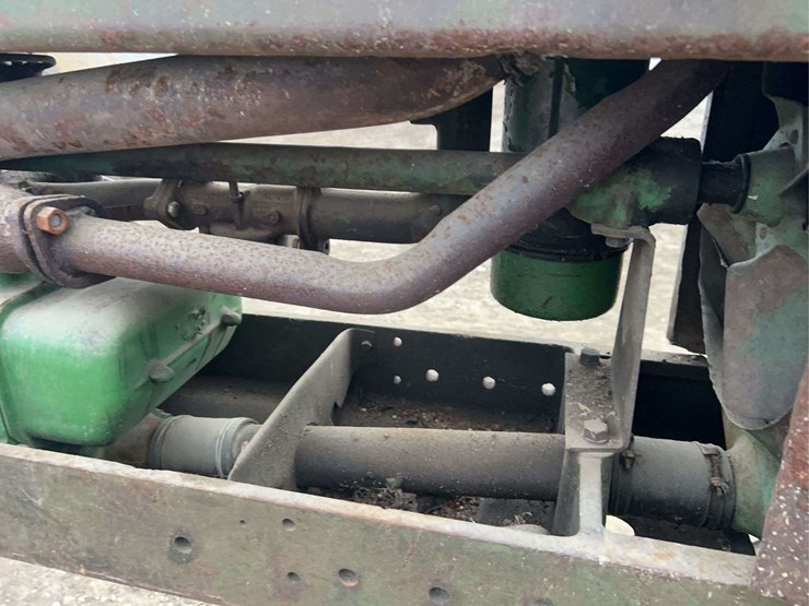 john-deere-model-b-image-18