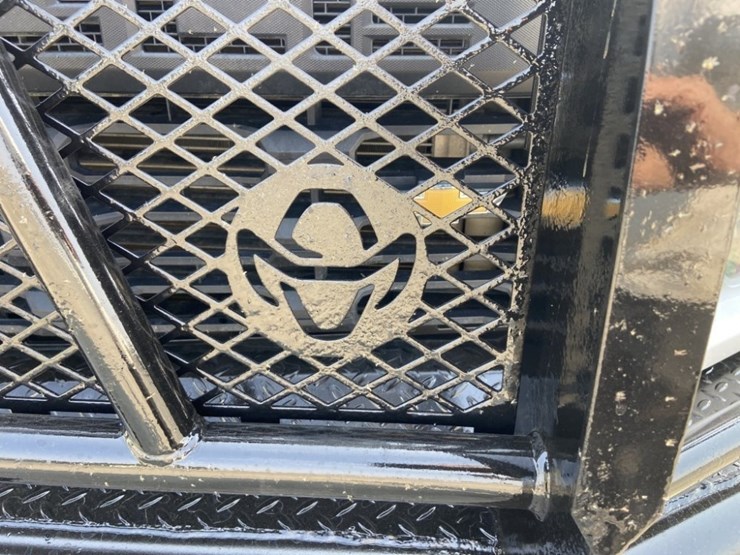 2020-chevrolet-silverado-2500-image-31