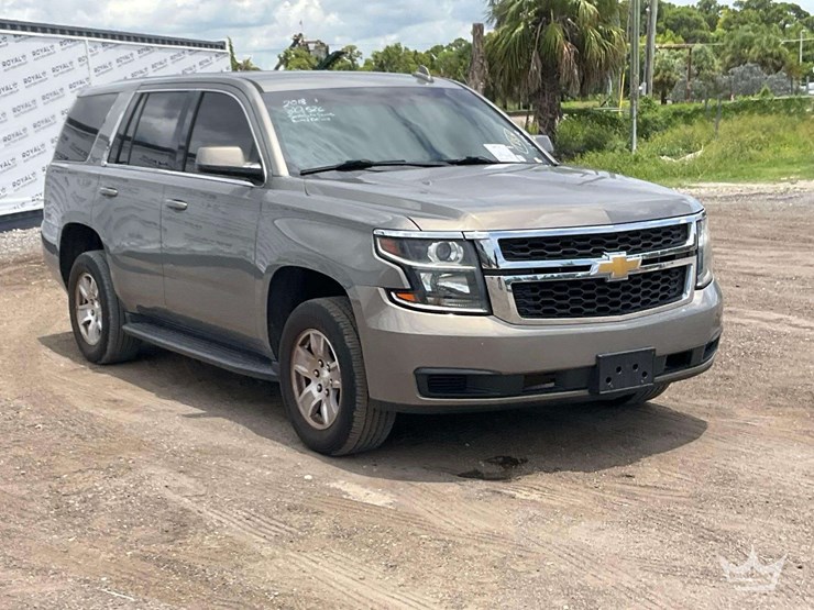 2018-chevrolet-tahoe-image-2