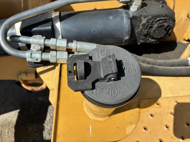 2008-caterpillar-430e-image-23