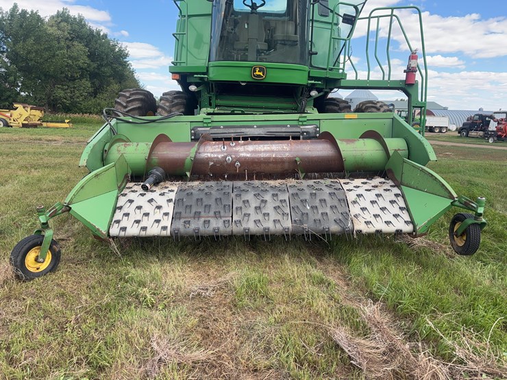 john-deere-212-image-2
