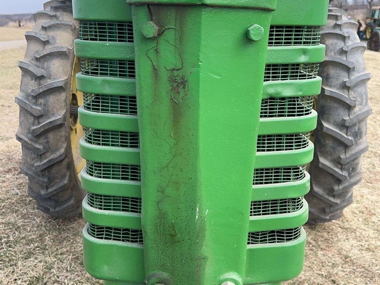 john-deere-model-b-image-9