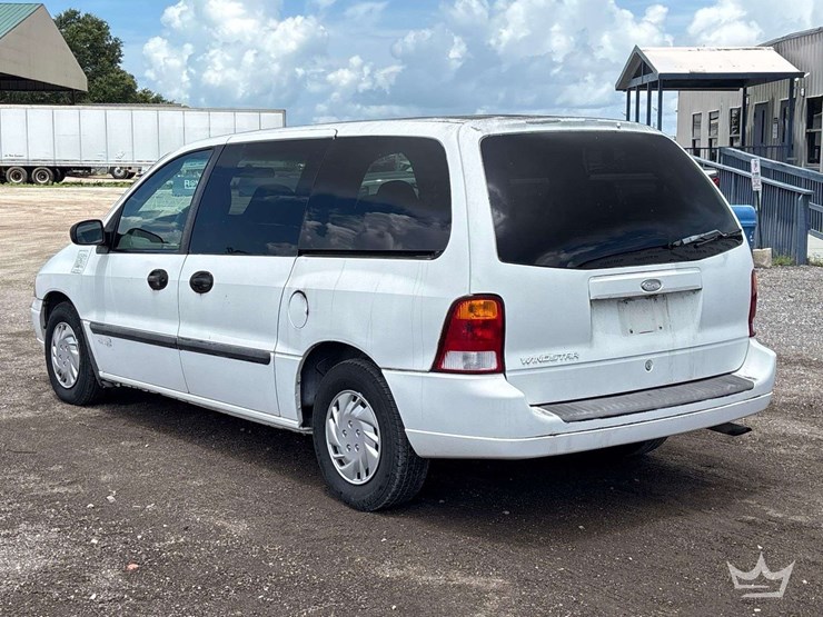 2003-ford-windstar-image-4
