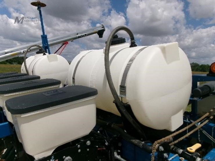 2014-kinze-3000-image-9