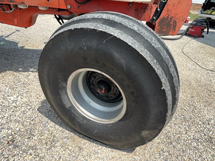 case-2590-tractor-image-26