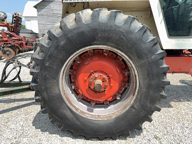 case-2590-tractor-image-28