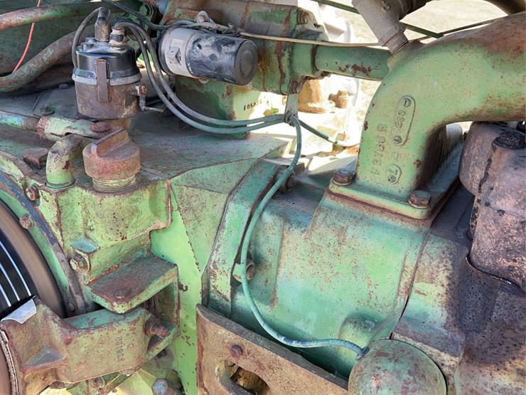 john-deere-720-image-24