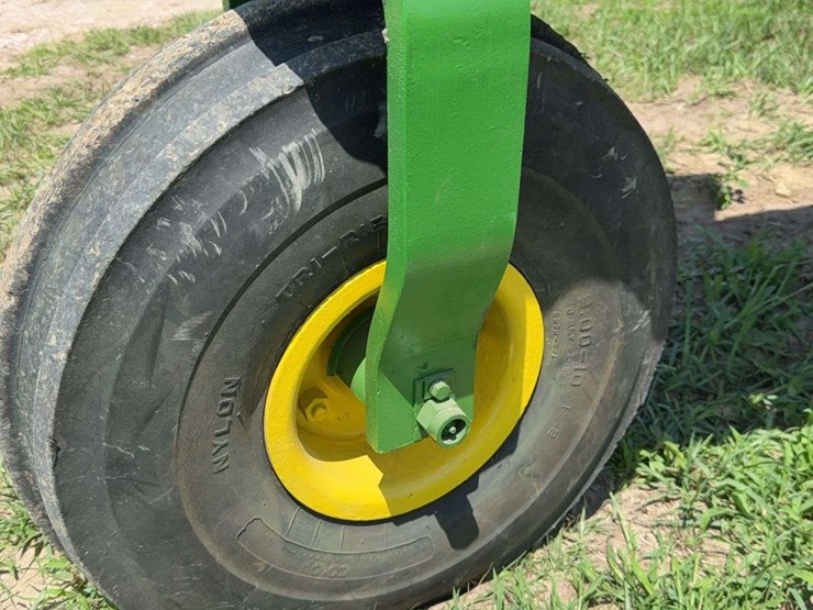john-deere-530-image-13