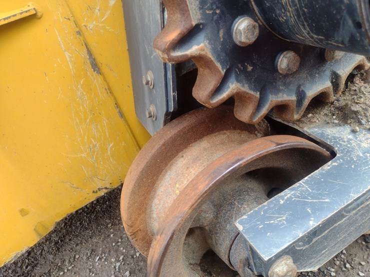 deere-325g-image-22
