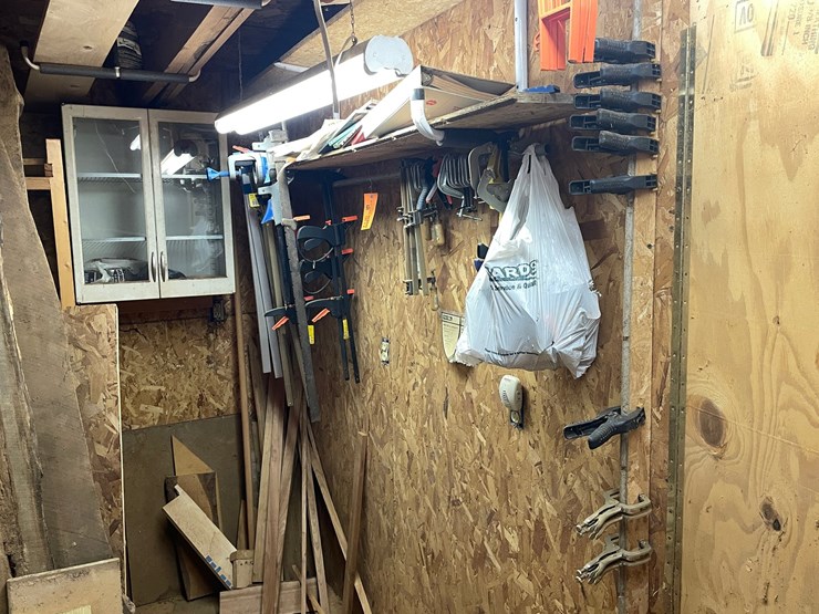 #7130-•-contents-of-shelving-and-corner-image-2