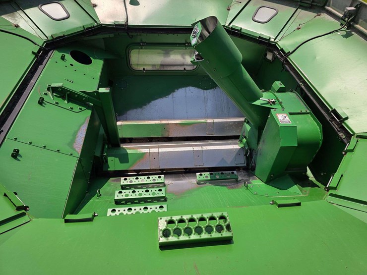 2007-john-deere-9760-sts-image-39