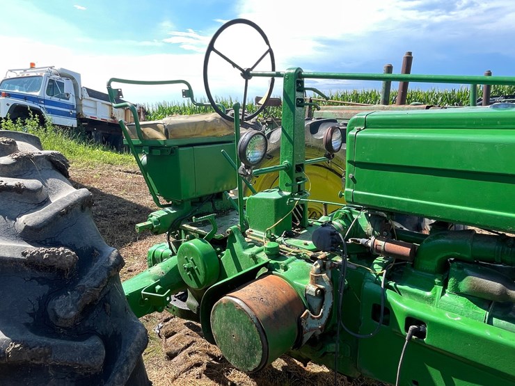 john-deere-b-image-27