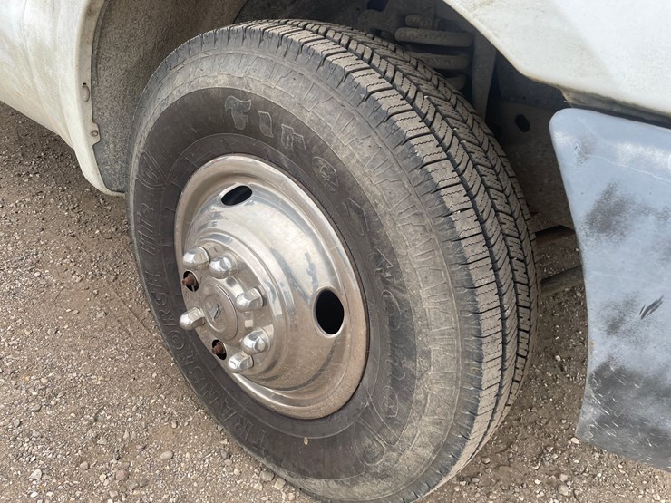 2000-ford-f350-image-16