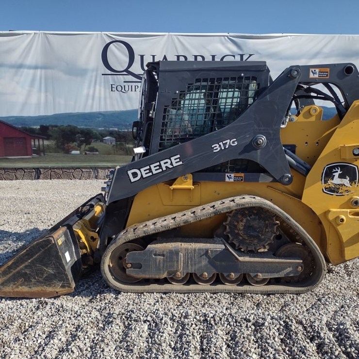 DEERE 317G