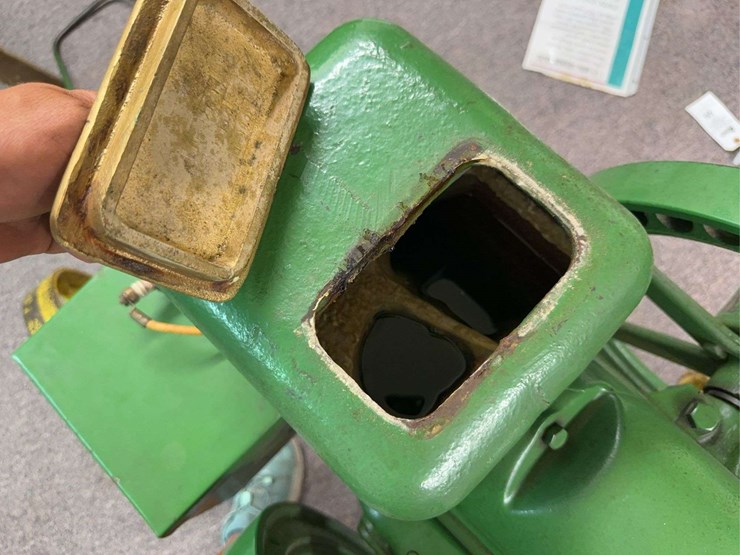 john-deere-112-image-25