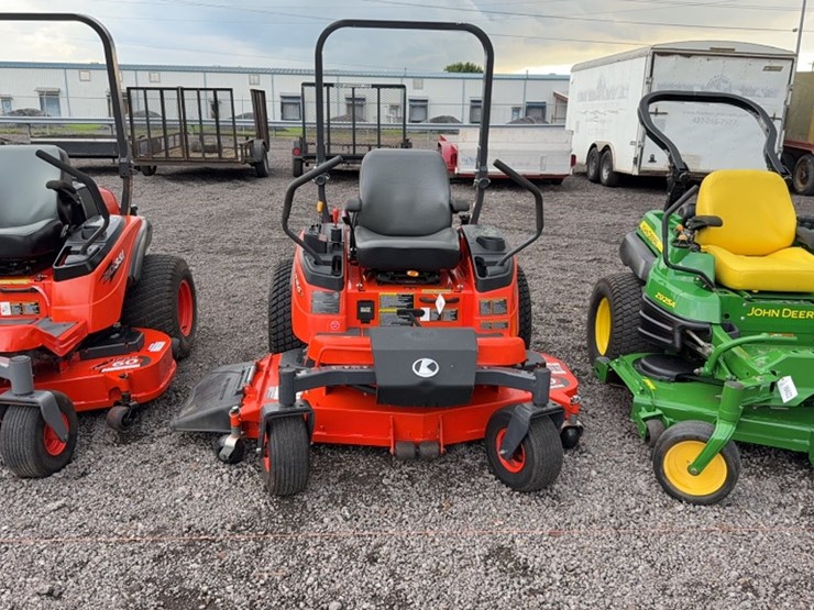 kubota-zd326-image-2