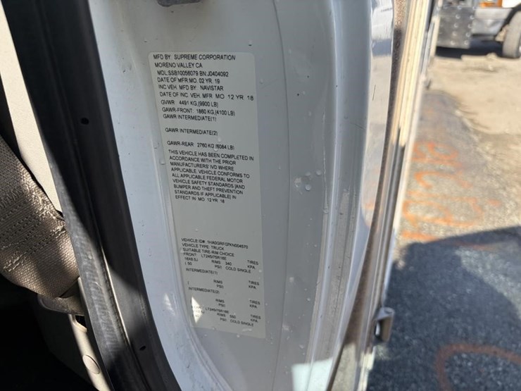 2019-chevrolet-express-g3500-image-23
